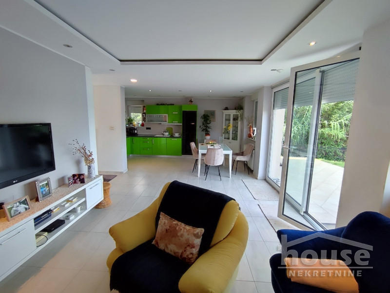 Kuće,SREMSKA KAMENICA,BOCKE 239m2,1700€ , ID: 9116086 28