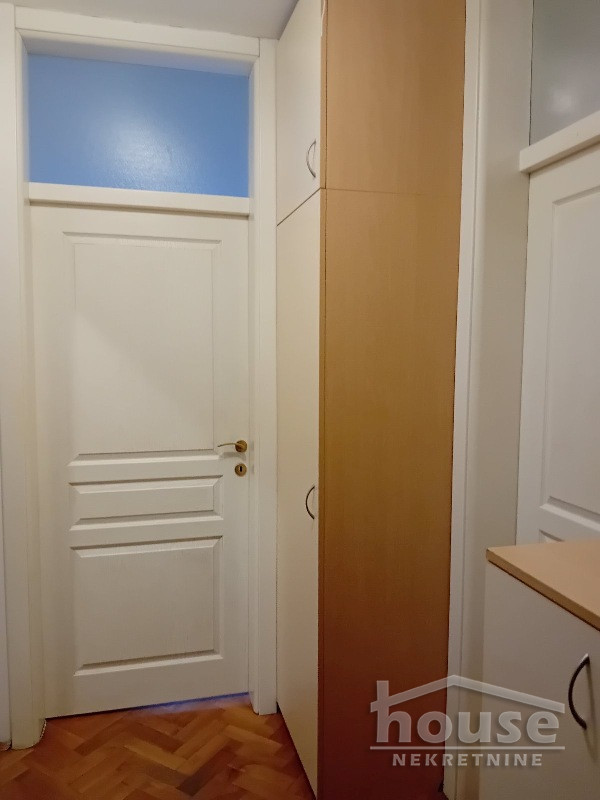 Stanovi,NOVI SAD,CENTAR 31m2,330€ , ID: 9116092 6