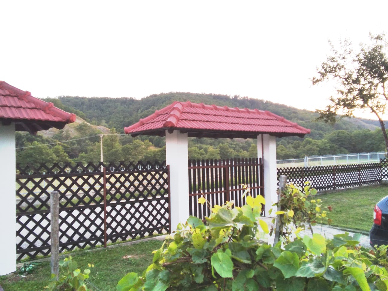 Koštunići  povoljno 4