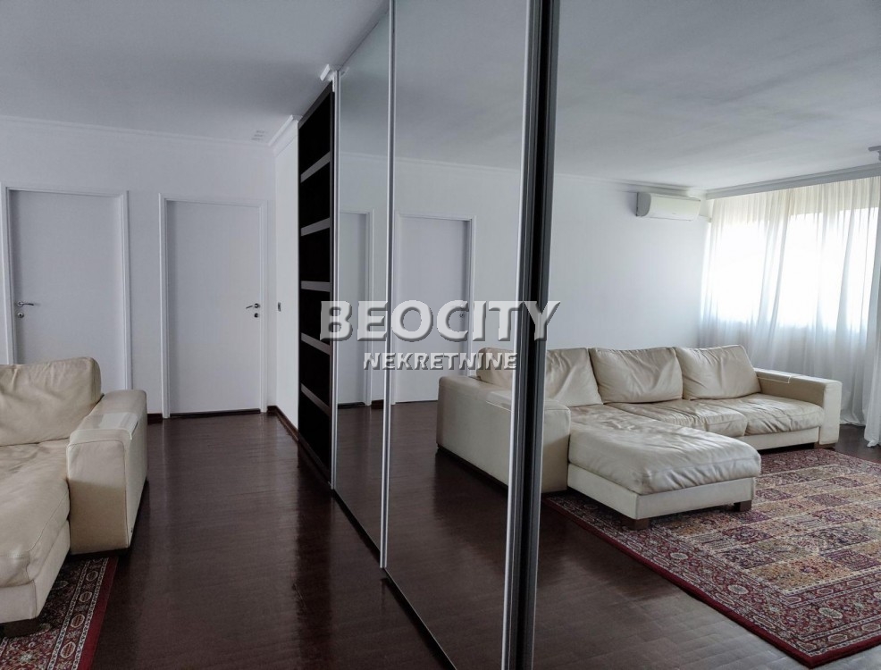 Dvosoban stan, 70 m2, Cvetni trg ID: 102608 2