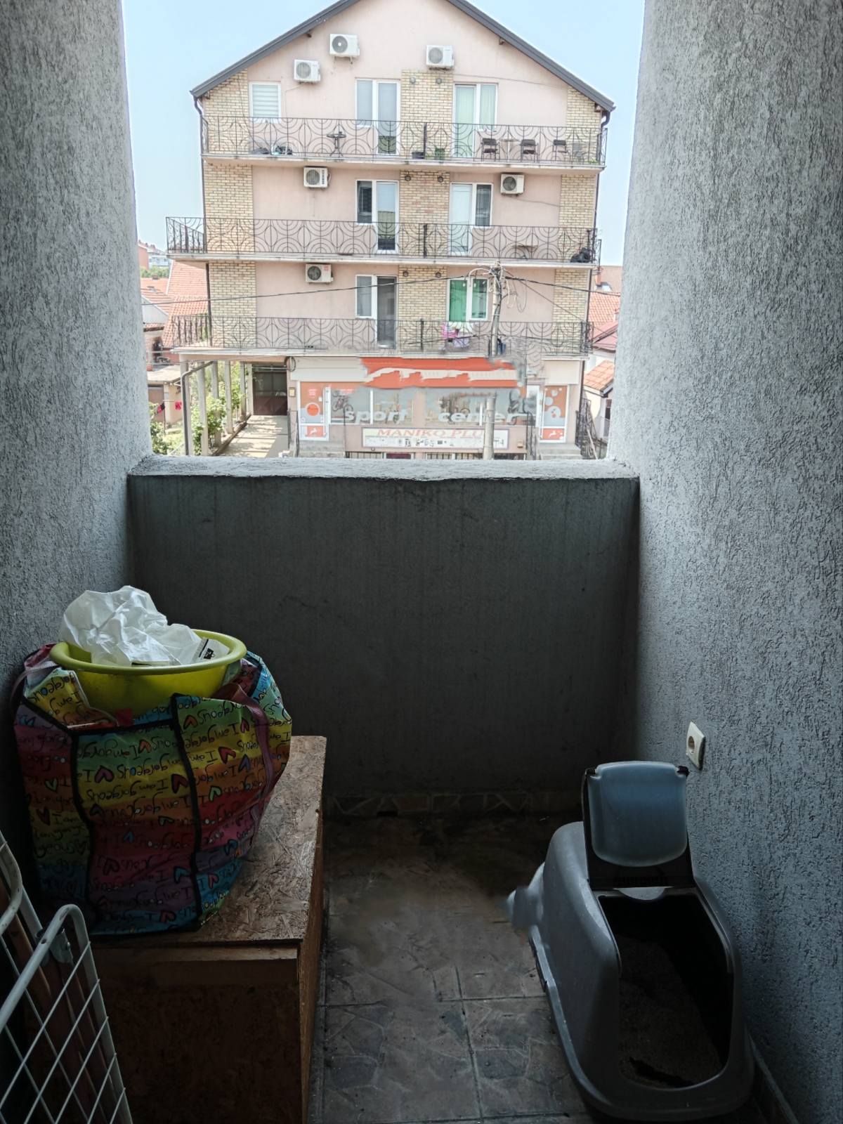 UKNJIŽEN sunčan stan u BORČI 5