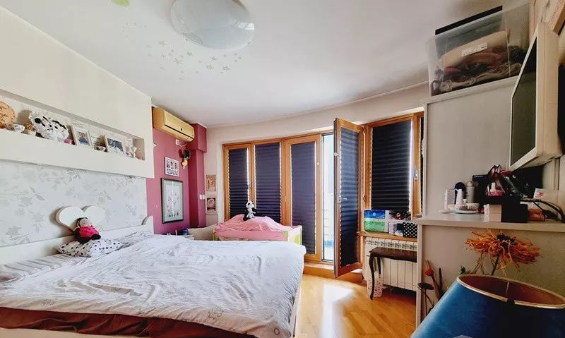 NOVI SAD FUTOSKA PIJACA 94m2 EXTRA POZICIJA 4