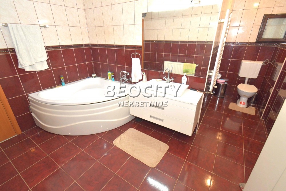 Kuća, 320 m2, Mladenovac, Učiteljska ID: 102621 18