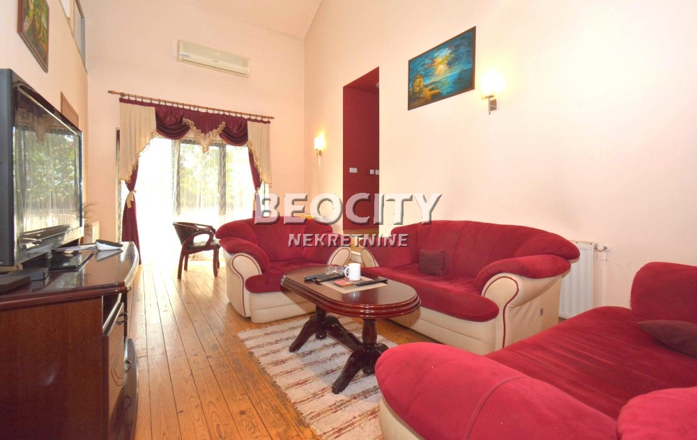 Kuća, 320 m2, Mladenovac, Učiteljska ID: 102621 1