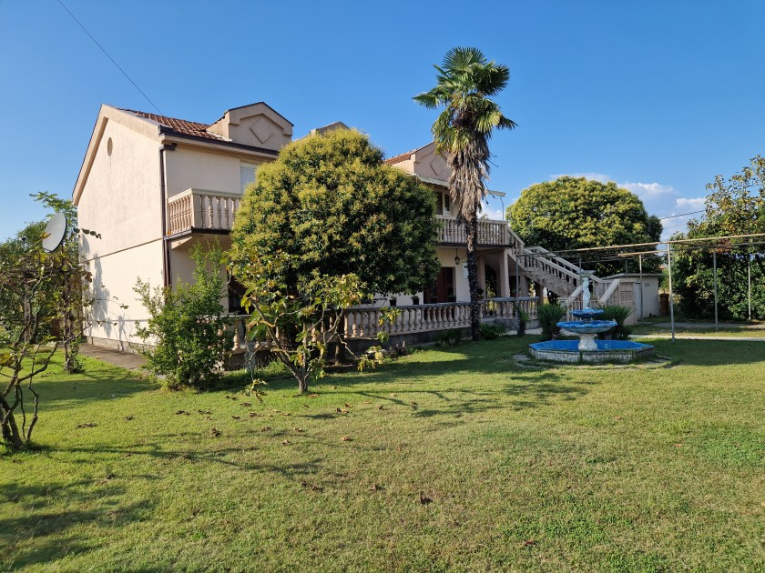 Golubovci  3 soban komforan stan u duži najam 1