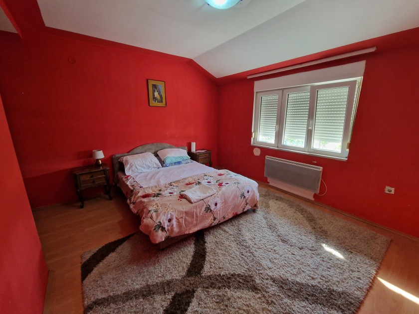 Golubovci  3 soban komforan stan u duži najam 5