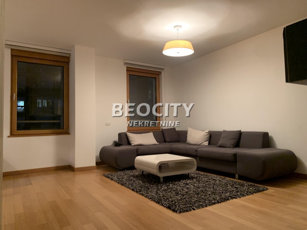 Trosoban stan, 82 m2, Vračar ID: 102909 1
