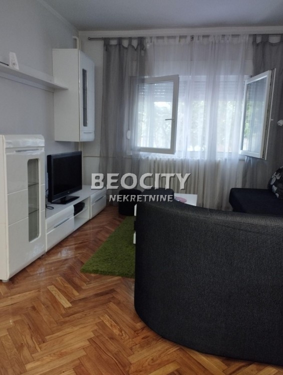 Dvosoban stan, 50 m2, Podbara, Jug Bogdana ID: 103094 2