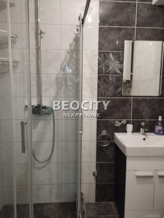 Dvosoban stan, 50 m2, Podbara, Jug Bogdana ID: 103094 8