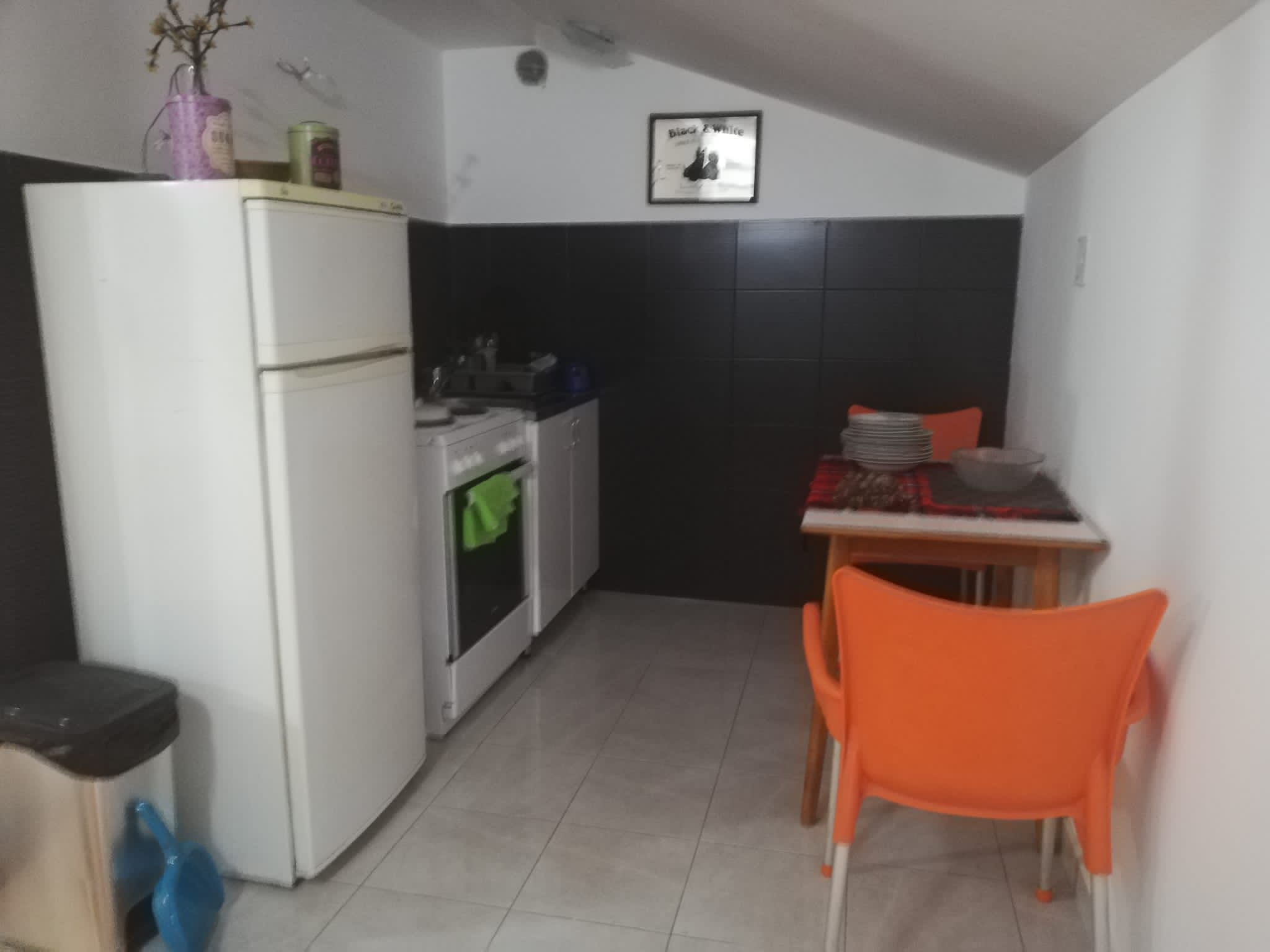 Nov stan u kući  45m²  sa zasebnim ulazom na 1 spratu  namesten i odmah useljiv  idealan za studente  4