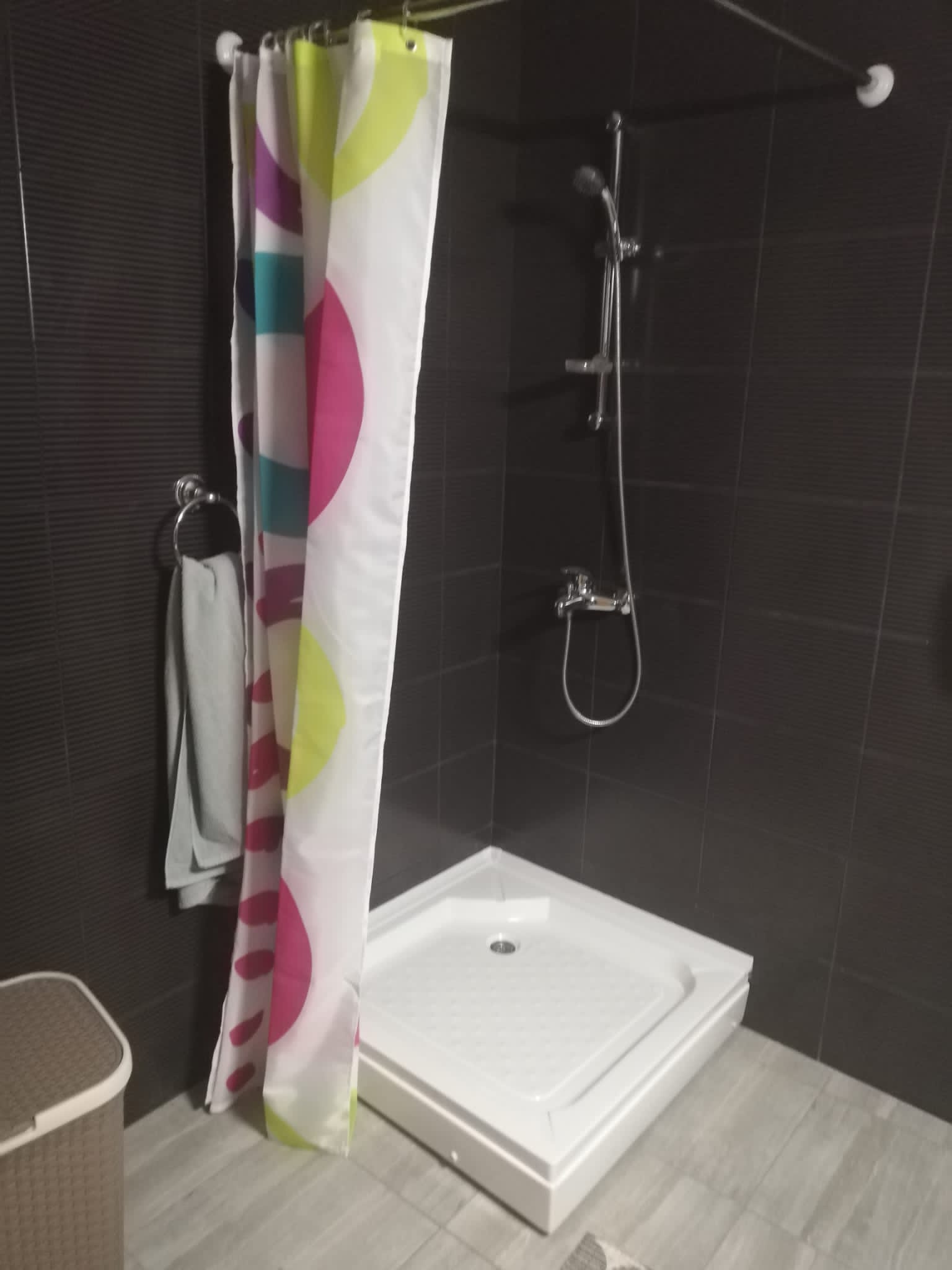 Nov stan u kući  45m²  sa zasebnim ulazom na 1 spratu  namesten i odmah useljiv  idealan za studente  5