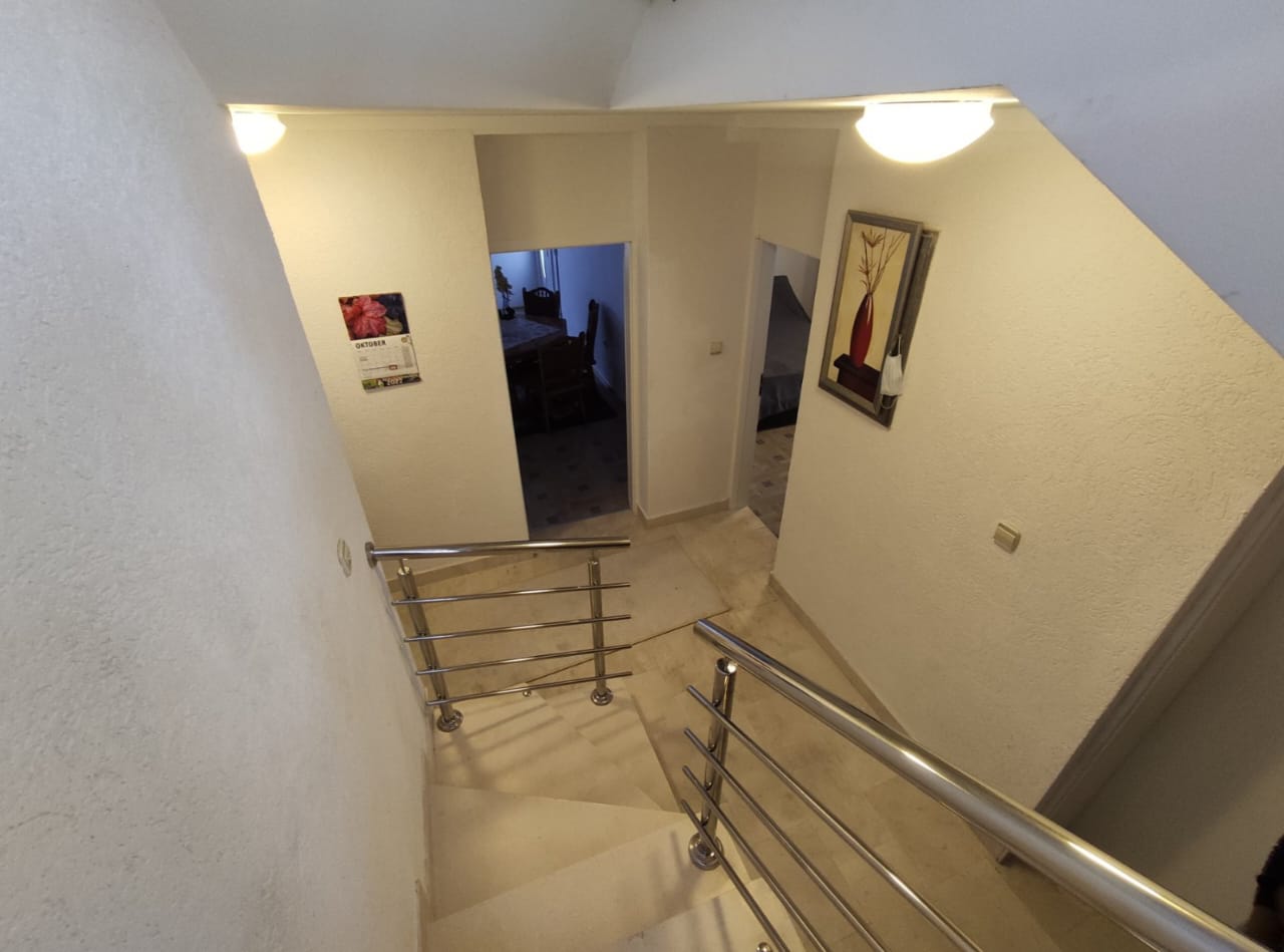 Kamenari  luks kuća  drugi red 3