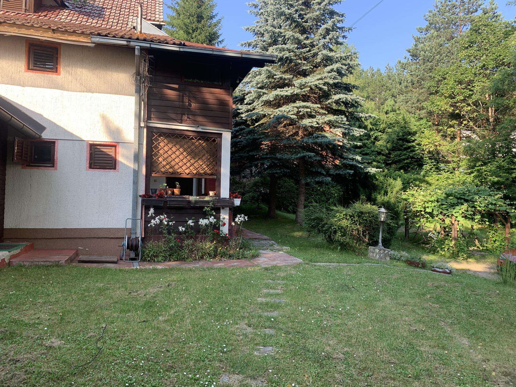 Zlatibor kuca 200m2 sa placem 7 5ari 4