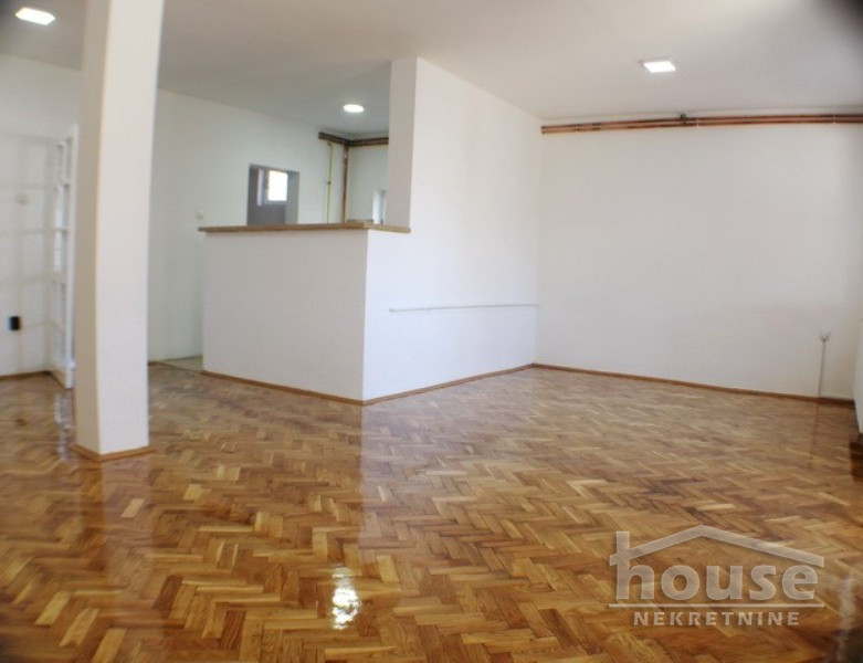 Kuće,NOVI SAD,SALAJKA 200m2,800€ , ID: 9113641 6