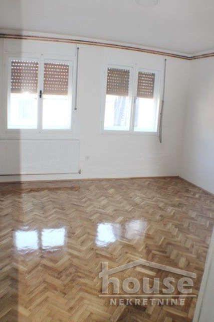 Kuće,NOVI SAD,SALAJKA 200m2,800€ , ID: 9113641 10