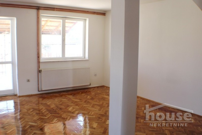 Kuće,NOVI SAD,SALAJKA 200m2,800€ , ID: 9113641 1