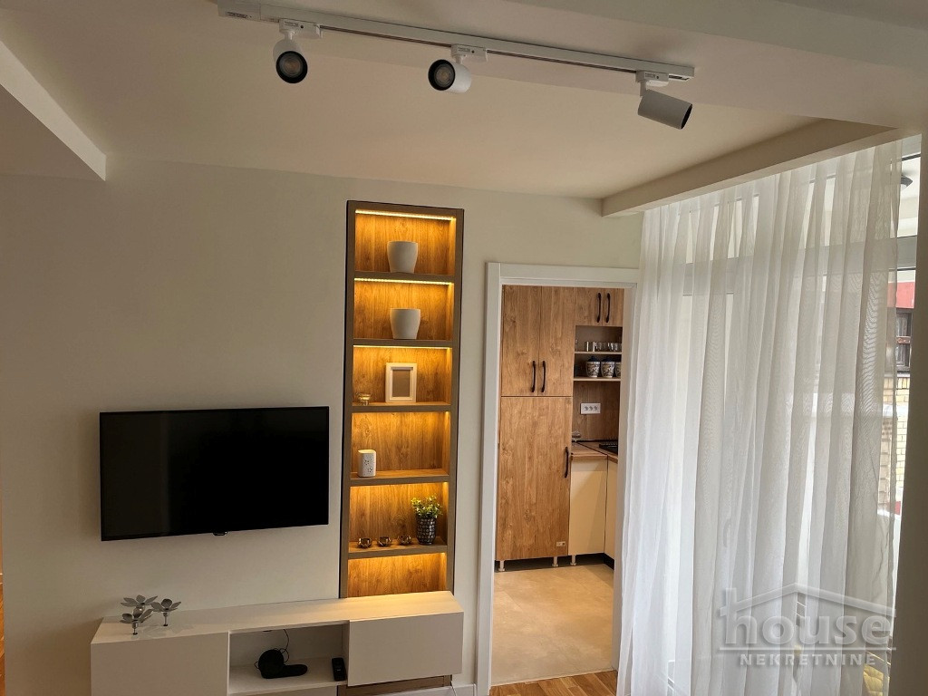 Stanovi,NOVI SAD,CENTAR 45m2,600€ , ID: 9116136 3