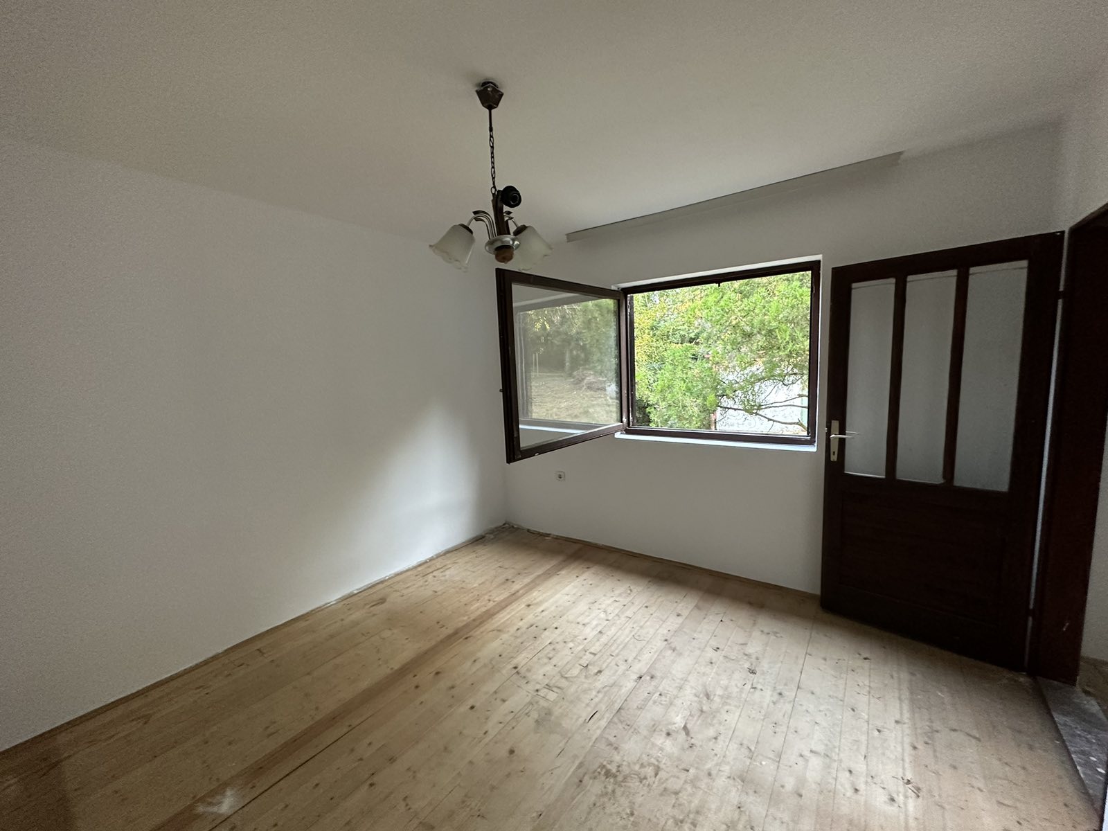 Prodajem kucu vikendicu Barajevo Veliki Borak 2