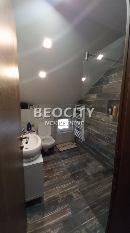 Kuća, 370 m2, Adice ID: 90611 24