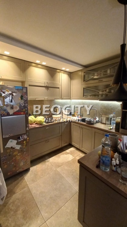 Kuća, 370 m2, Adice ID: 90611 7