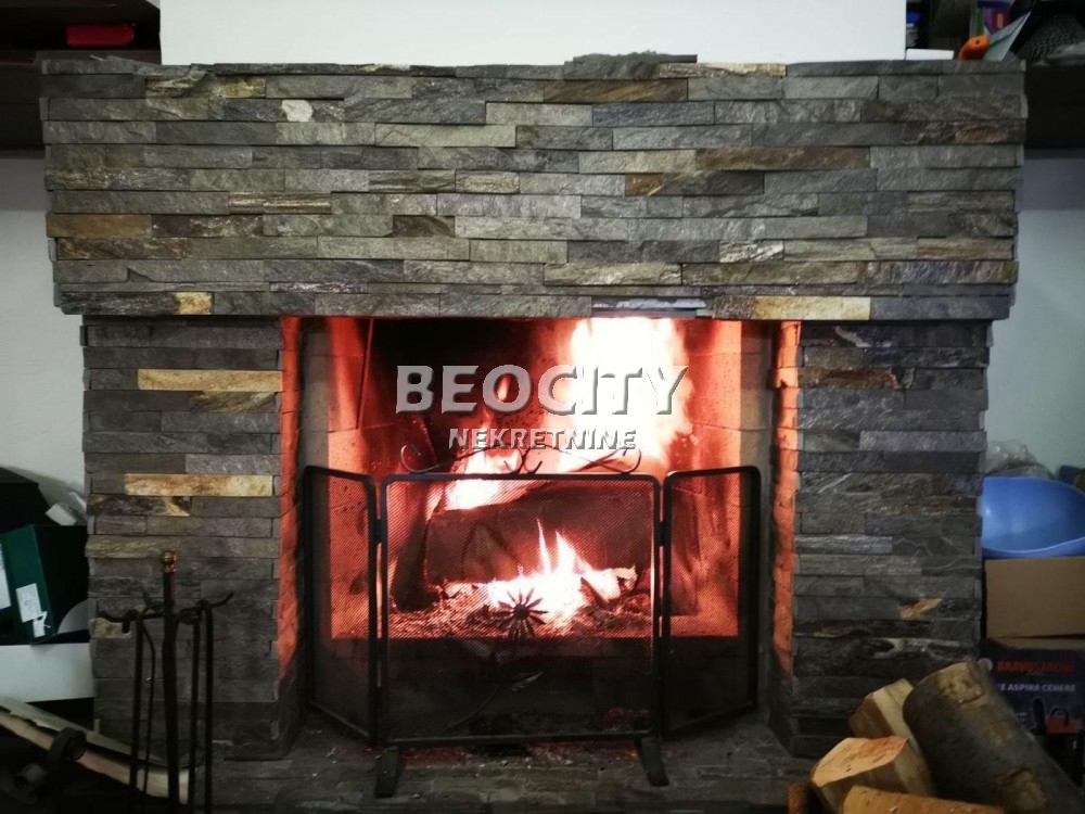 Kuća, 370 m2, Adice ID: 90611 11