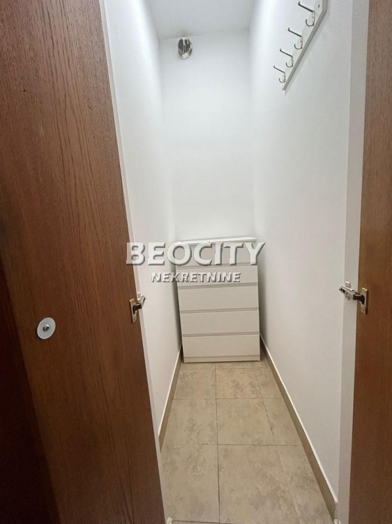 Dvosoban stan, 57 m2, Južni bulevar, Južni bulevar ID: 103425 10