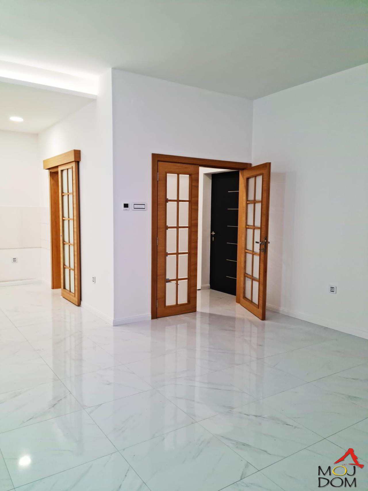 Stan,SREMSKA KAMENICA,POPOVICA,kv: 181, € 515000, ID: 1027254 11