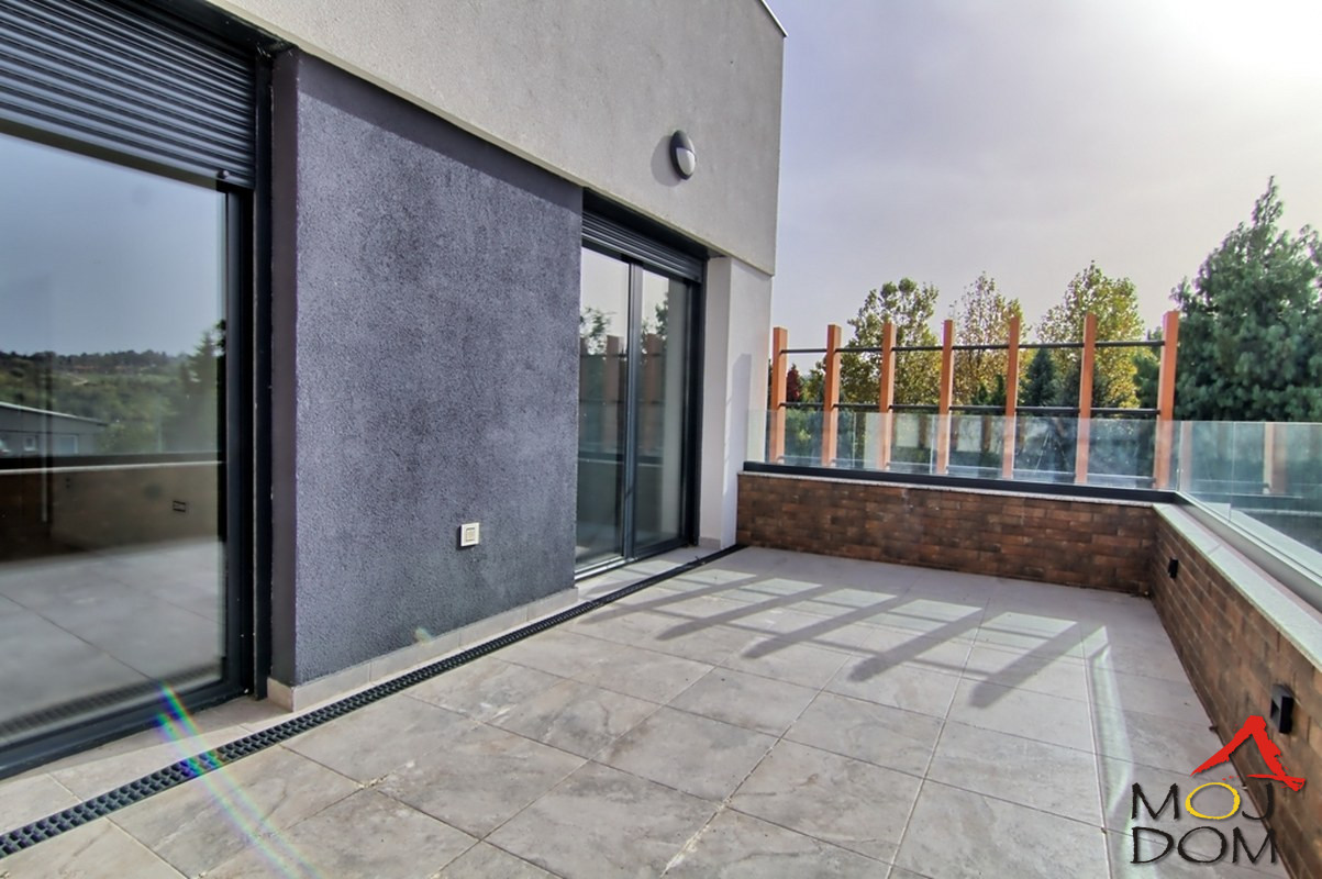 Stan,SREMSKA KAMENICA,POPOVICA,kv: 181, € 515000, ID: 1027254 31