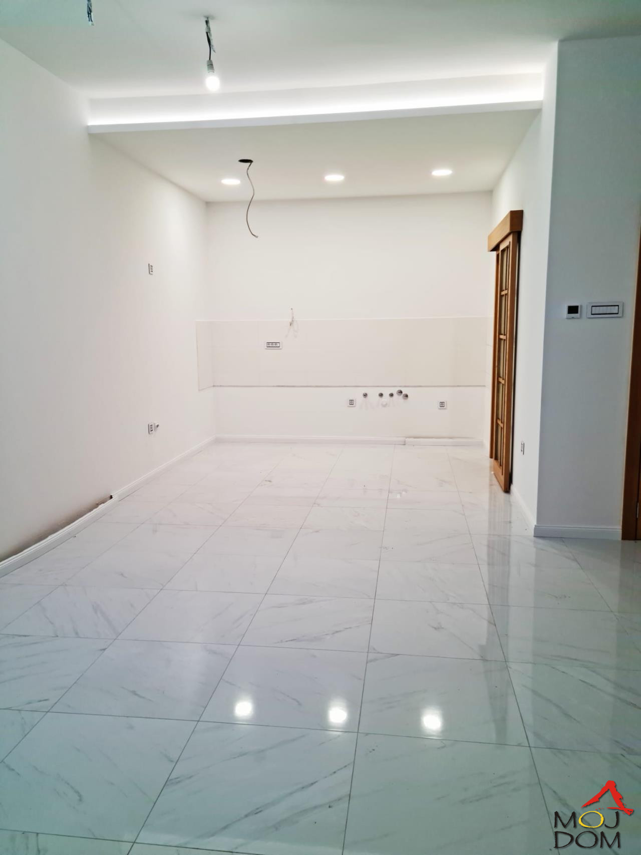 Stan,SREMSKA KAMENICA,POPOVICA,kv: 181, € 515000, ID: 1027254 10