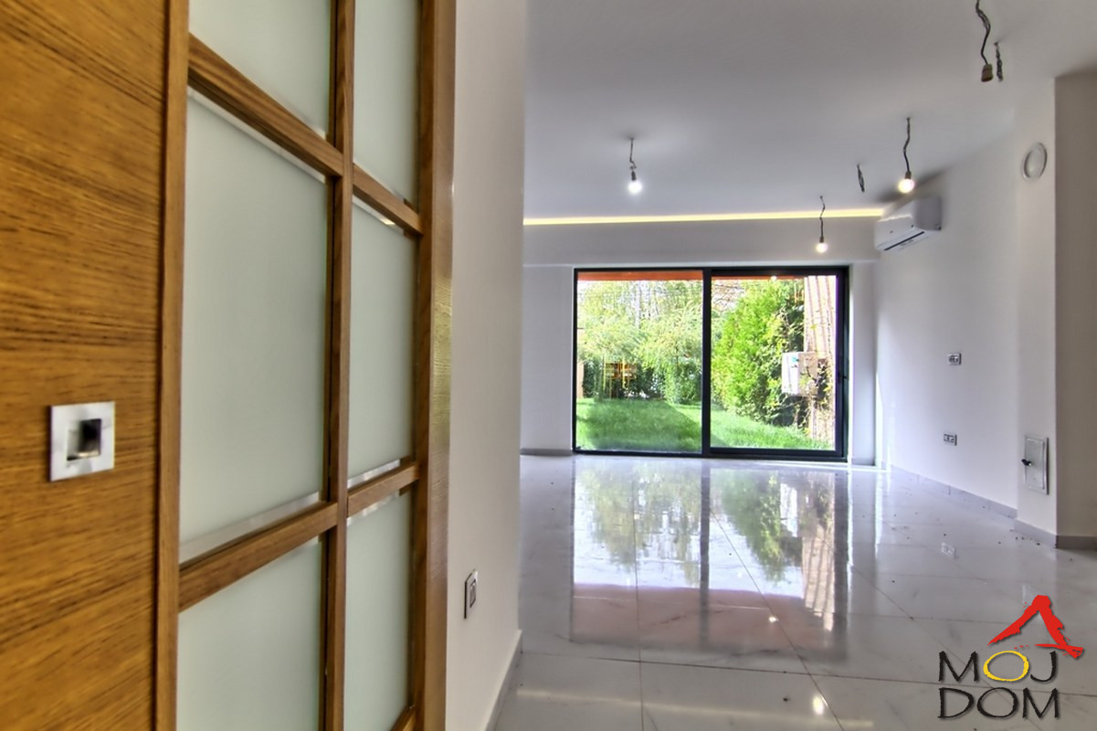 Stan,SREMSKA KAMENICA,POPOVICA,kv: 181, € 515000, ID: 1027254 8