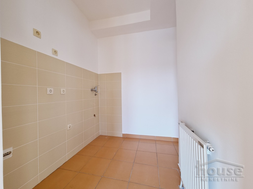 Stan,NOVI SAD,BULEVAR 86m2,159650€ , ID: 1054423 8