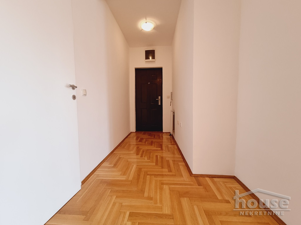 Stan,NOVI SAD,BULEVAR 86m2,159650€ , ID: 1054423 12