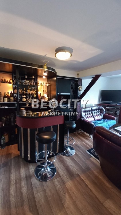 Trosoban stan, 110 m2, Adamovićevo naselje ID: 103441 2