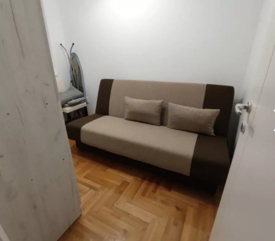 Nov stan na Zvezdari sa garaznim parking mestom  3