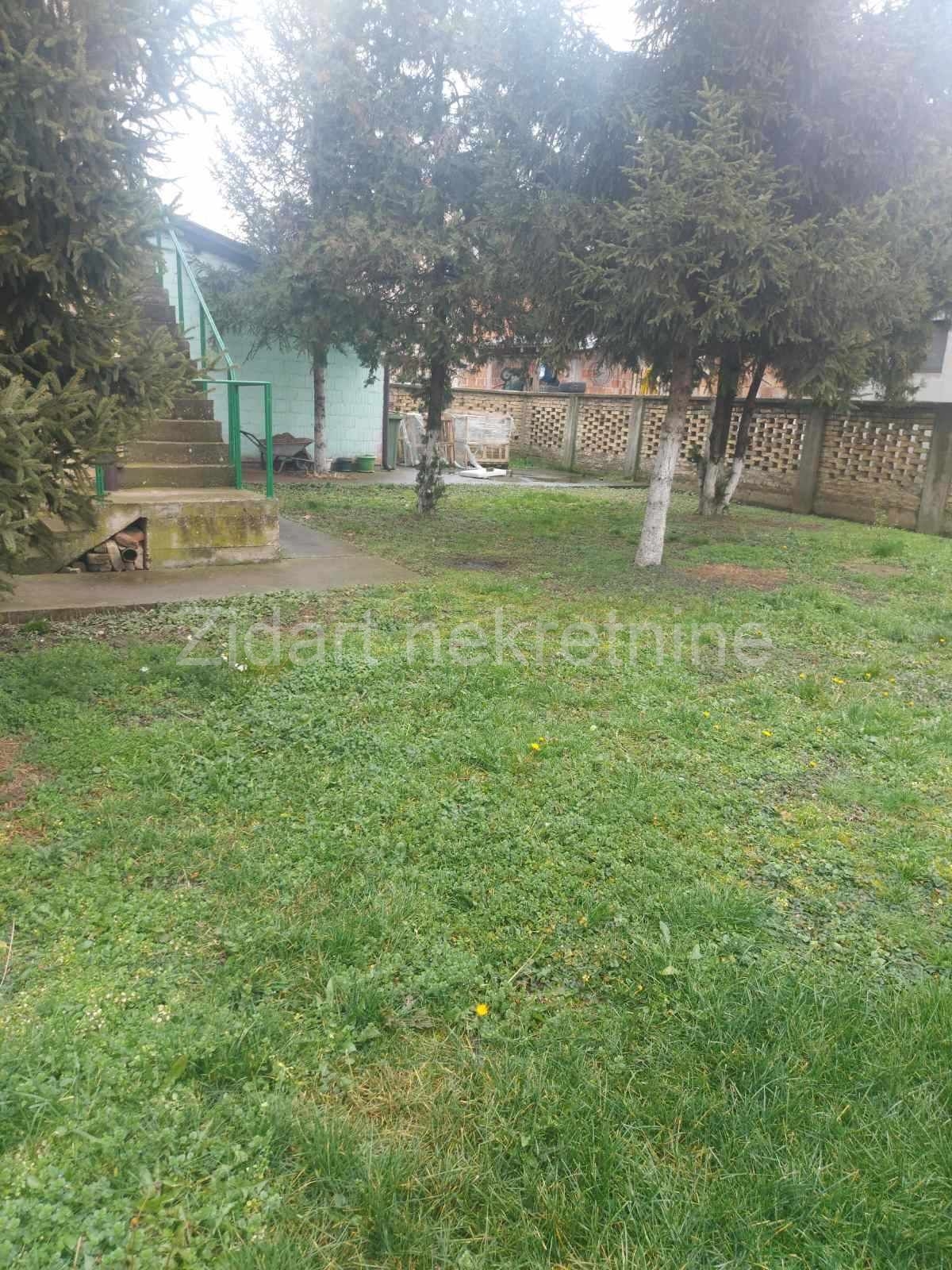 Batajnica, Zemun, kuća na prodaju  8