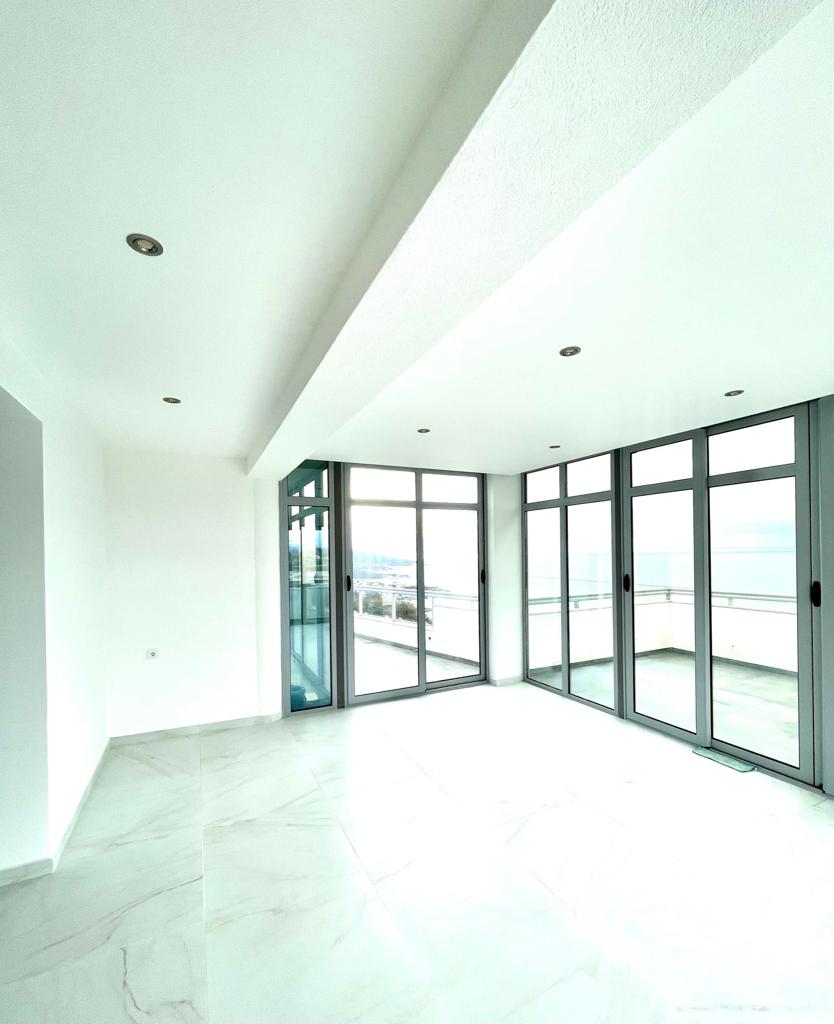 Penthouse  dobra Voda 2