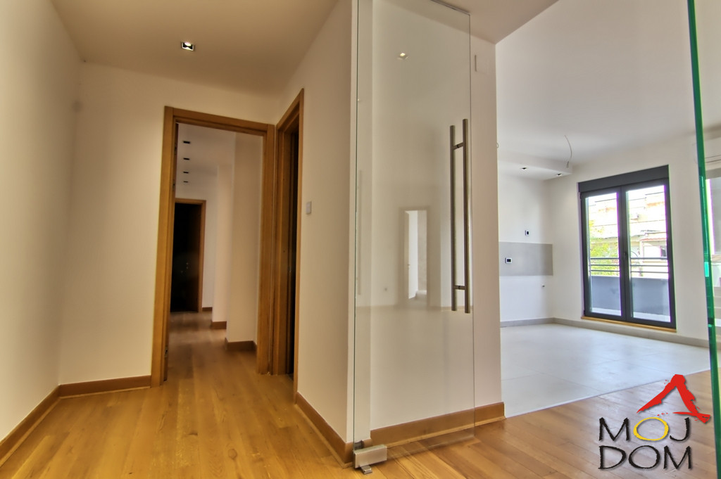 Stan,NOVI SAD,ADAMOVIĆEVO NASELJE,kv: 243, € 618000, ID: 1027309 5