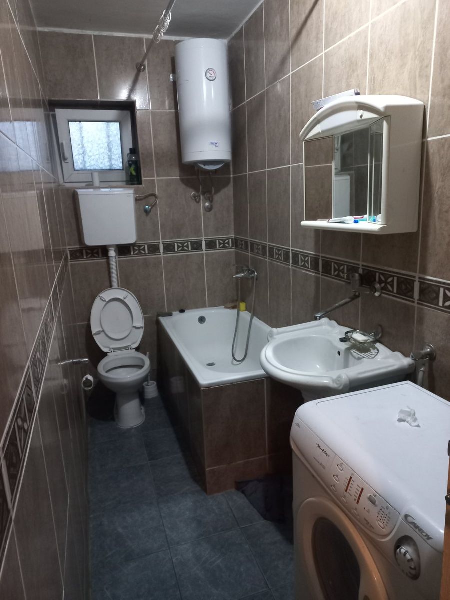 Komforan  namešten stan na extra lokaciji  5