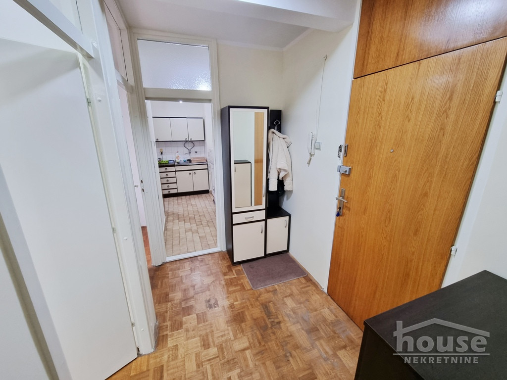 Stan,NOVI SAD,BULEVAR 75m2,191580€ , ID: 1060069 10