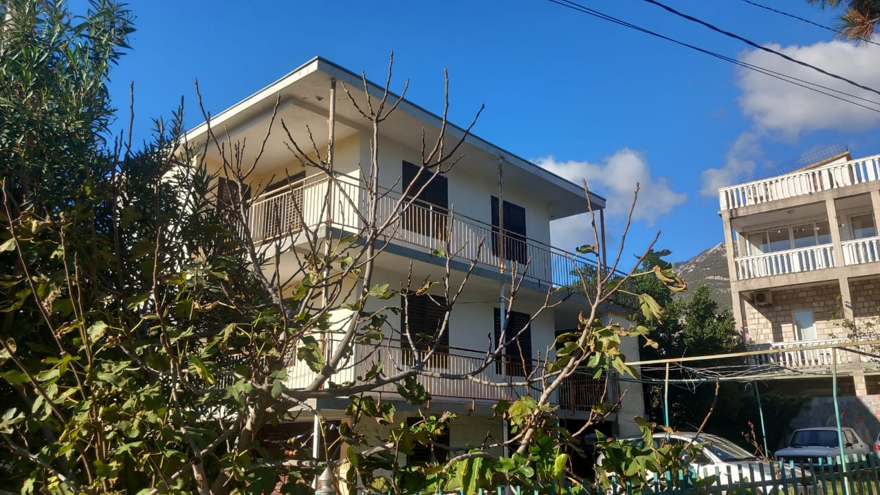 Sutomore  odlična lokacija 2