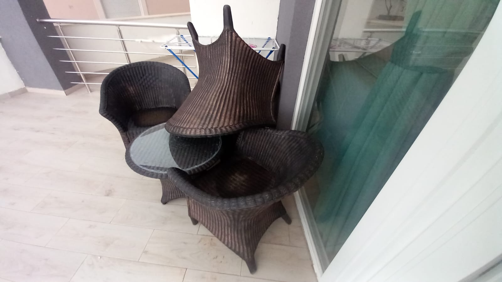 Sutomre  nova garsonjera  400m od plaže 5