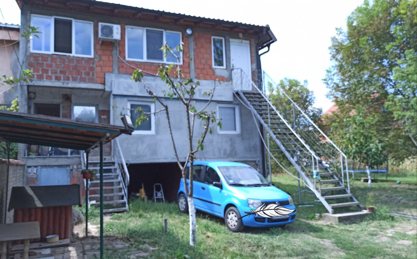 Prodajem kucu sa dva odvojena stana Dudovi Obrenovac 5