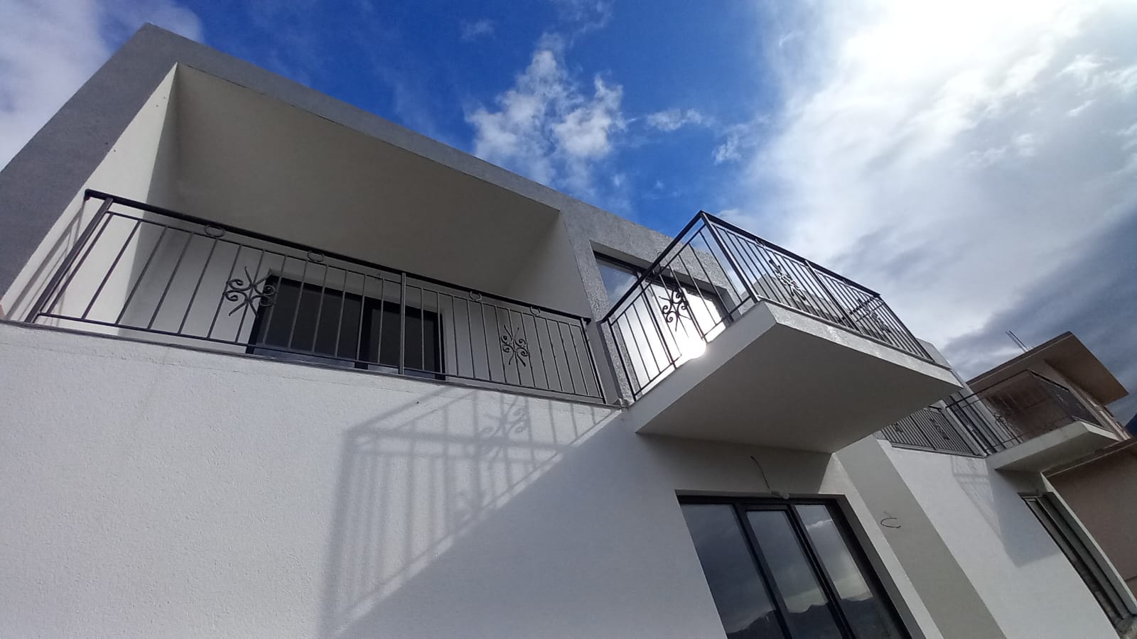 Bar  Šušanj  3 nove kuće 2