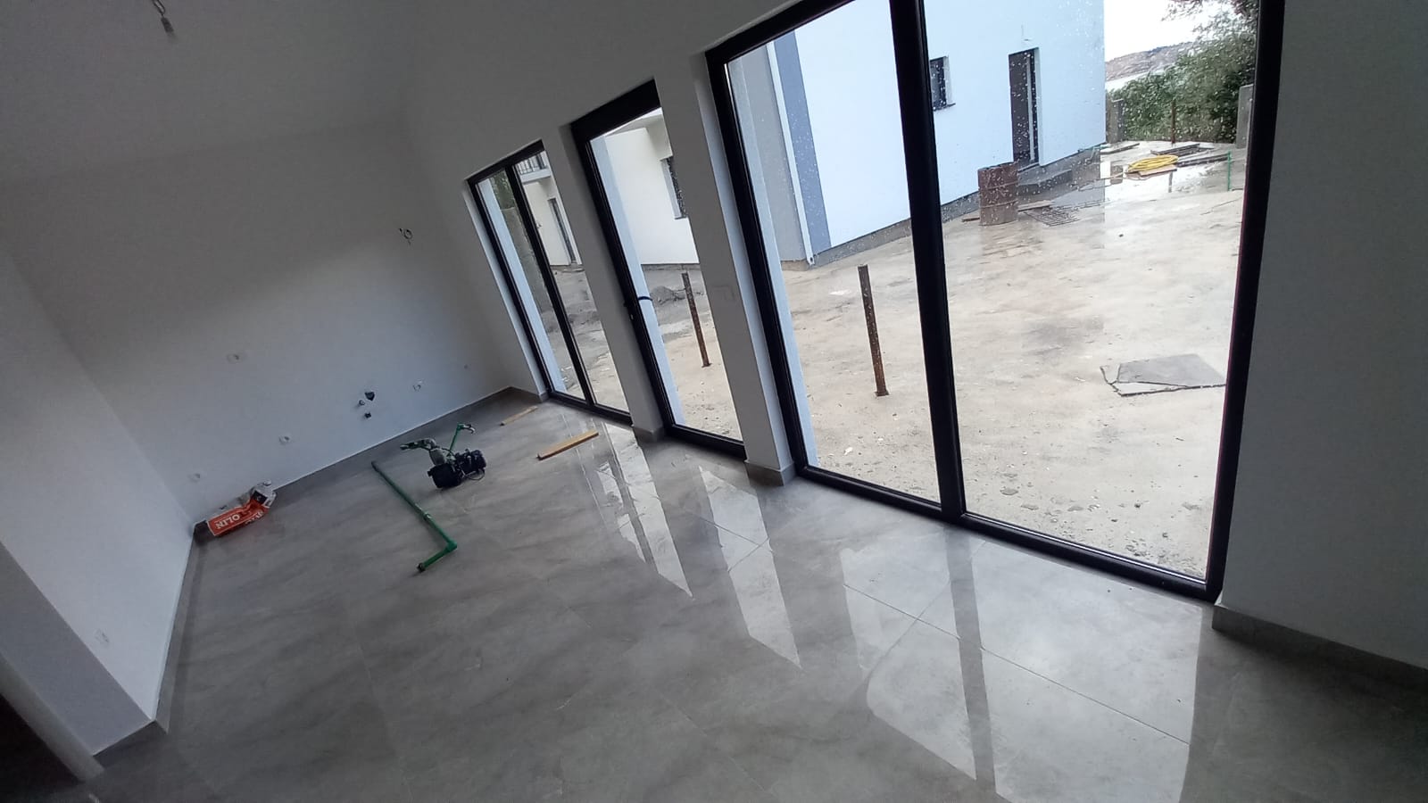 Nova  2 sobna kuća  sa pogledom na more 2