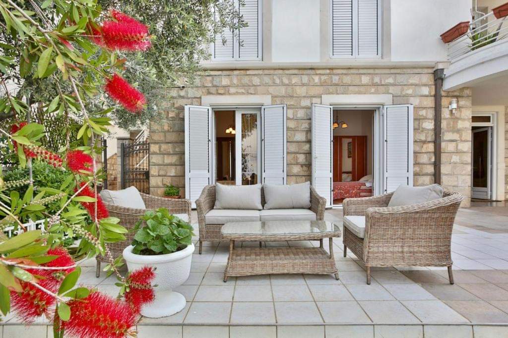 SVETI STEFAN   EKSKLUZIVNA PONUDA 1