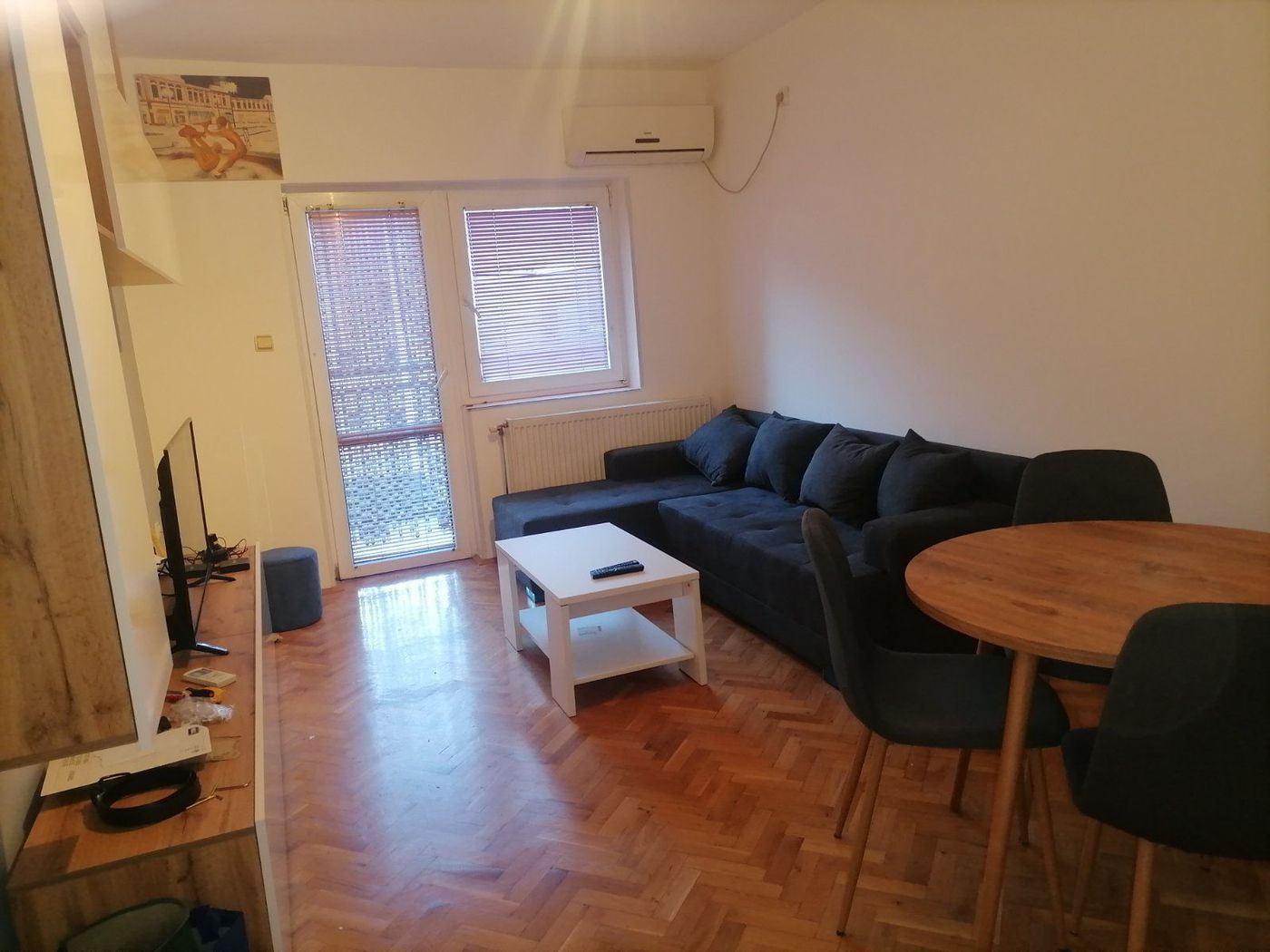 Izuzetna lokacija  Dvosoban stan bez ulaganja 1