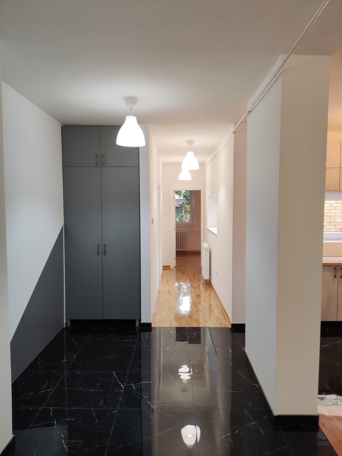 IZUZETAN STAN NA ODLIČNOJ LOKACIJI 2