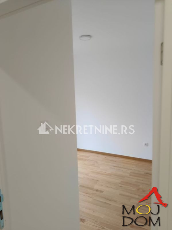 Stan,NOVI SAD,MALI BEOGRAD,kv: 68, € 99900, ID: 1023493 13