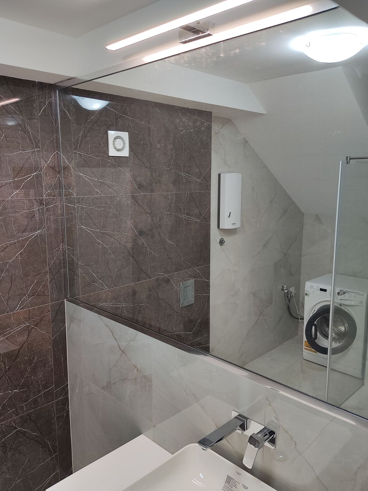 IZUZETAN STAN NA ODLIČNOJ LOKACIJI 5