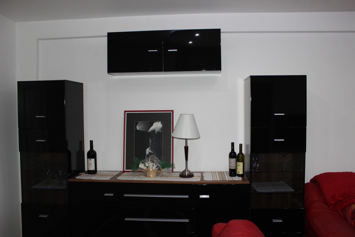 BULEVAR, 101 m2, Trosoban, Namešten 12